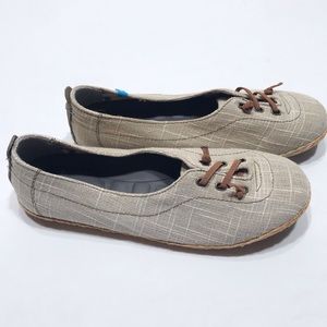 Freewaters Women’s Tan Harlee Canvas Shoe Size 7